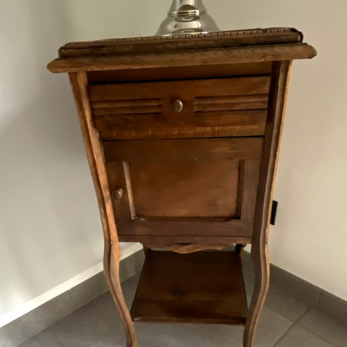 Antiker nachttisch holz braun - nachttisch,